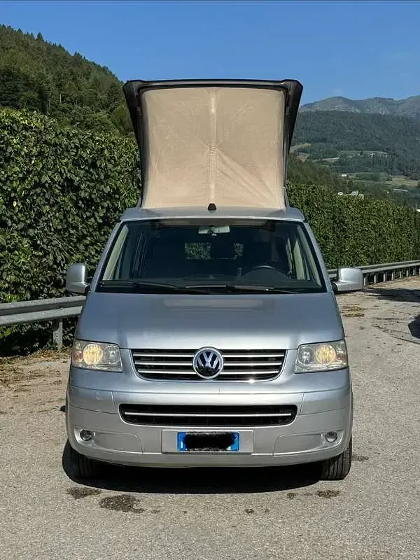 Usata VW California California 131 CV (96 kW) 2005 Argento Furgone