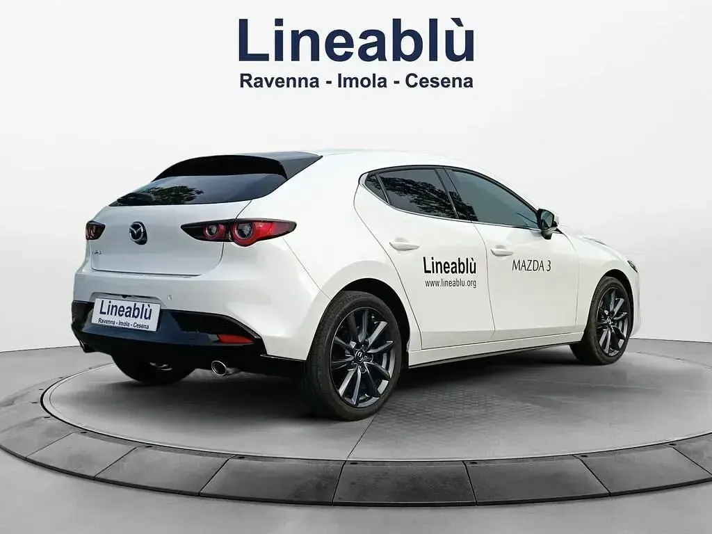 Usata Mazda 3 140 CV (102 kW) 2026 Arctic white Berlina