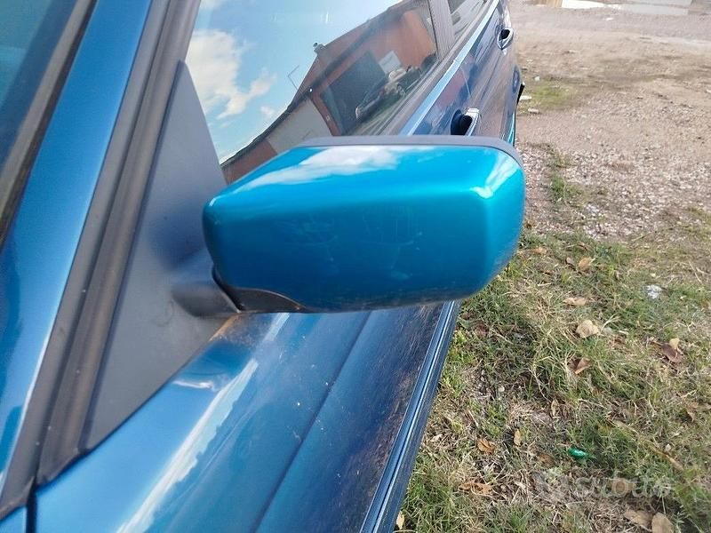 Usata BMW 320 Efficient Dynamics 150 CV (110 kW) 2001 Blu Berlina