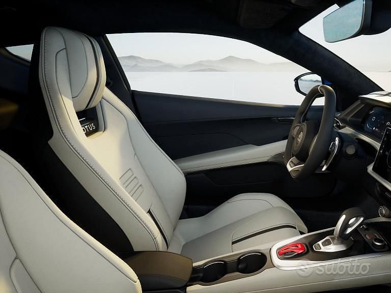 Nuova Lotus Emira 360 CV (264 kW) 2025 Blu Coupé