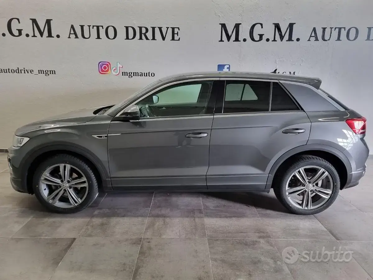 Usata VW T-Roc Style 150 CV (110 kW) 2019 Grigio SUV