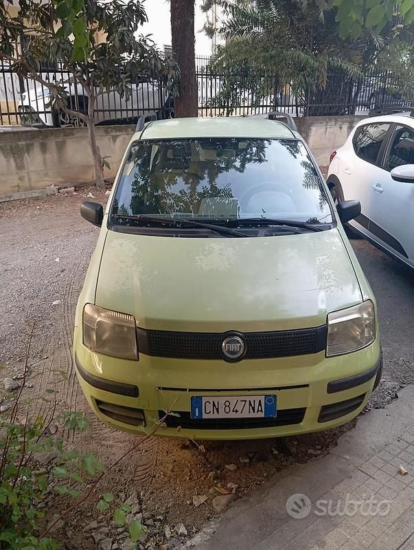 Usata Fiat Panda 54 CV (39 kW) 2004 Verde Utilitaria
