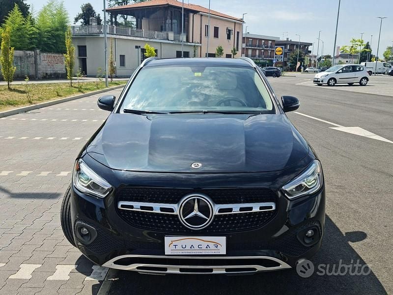 Usata Mercedes CLA250 Premium 224 CV (164 kW) 2020 Nero Berlina