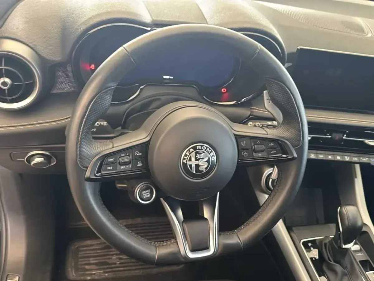 Usata Alfa Romeo Tonale Veloce 130 CV (95 kW) 2024 Nero SUV