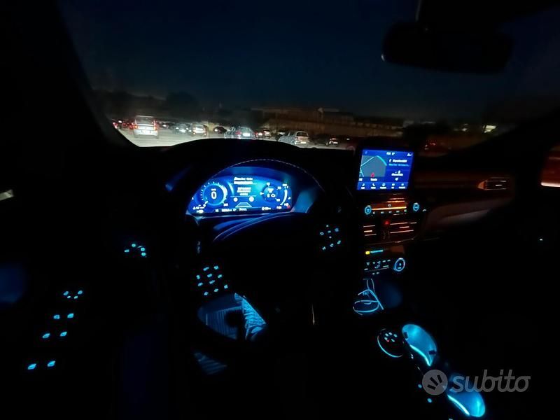 Usata Ford Kuga 190 CV (139 kW) 2023 Grigio SUV