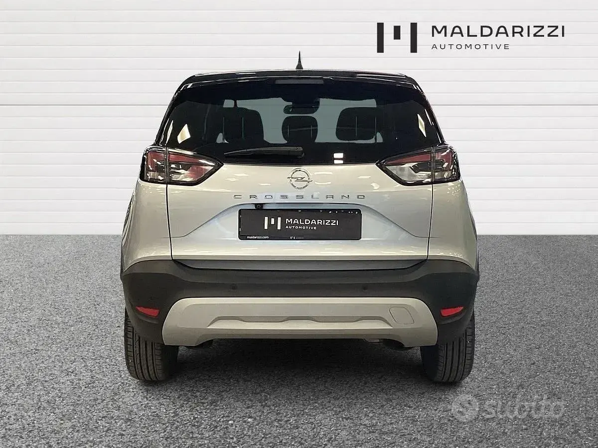 Usata Opel Crossland X Elegance 110 CV (80 kW) 2024 Grigio SUV