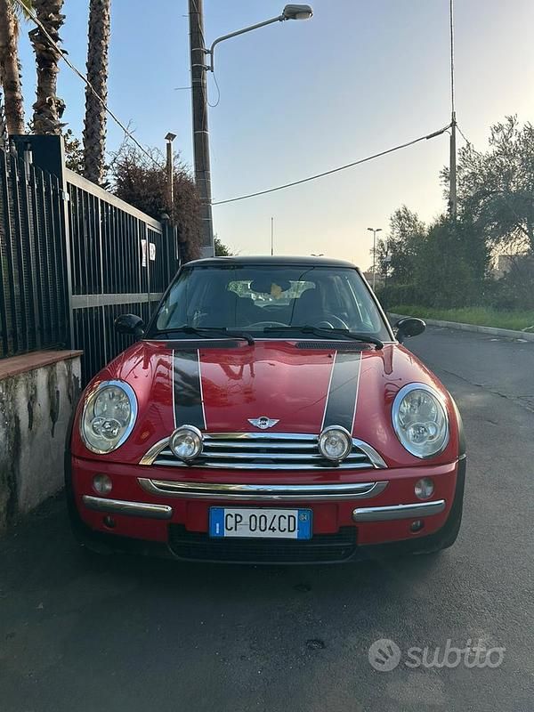 Usata Mini Cooper Coupé 75 CV (55 kW) 2004 Rosso Coupé