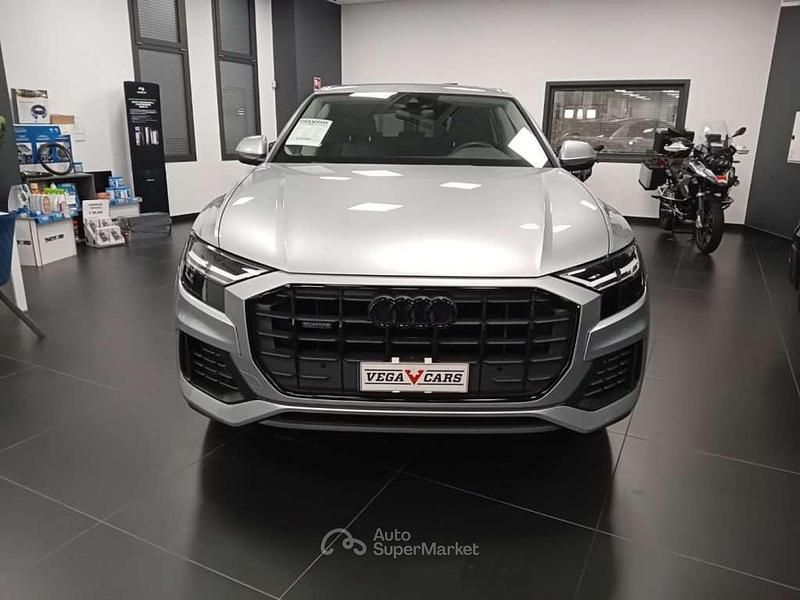 Usata Audi Q8 Sport 340 CV (250 kW) 2020 Argento SUV