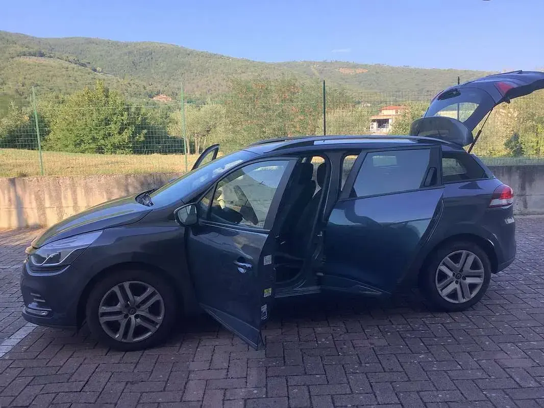 Usata Renault Clio Business 75 CV (55 kW) 2019 Grigio Station wagon
