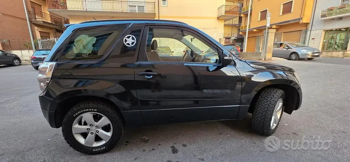Usata Suzuki Vitara 120 CV (88 kW) 2007 Nero SUV