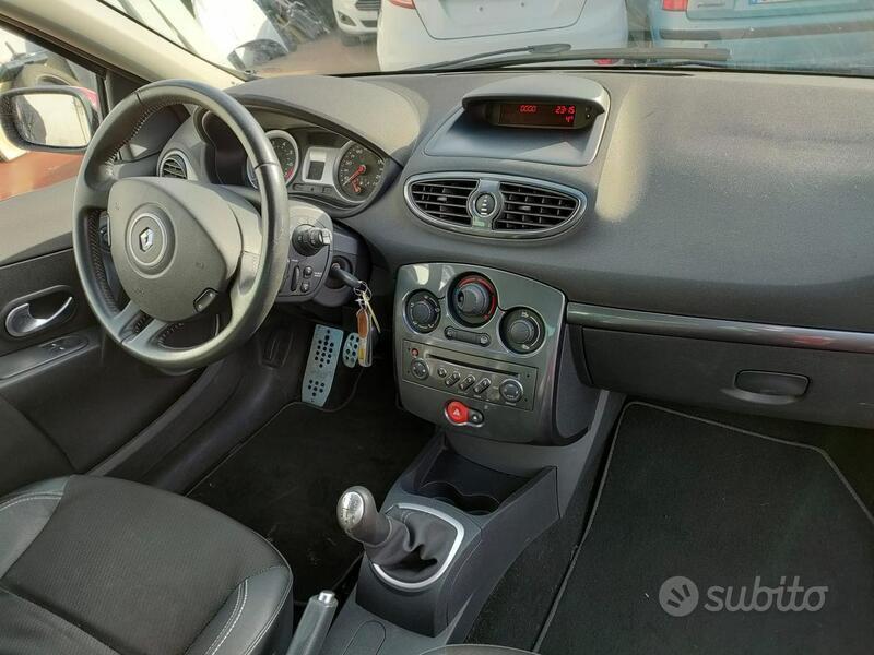 Usato 2008 Renault Clio 1.4 Benzin 98 CV (5.500 €)