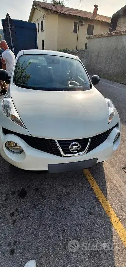 Usata Nissan Juke 110 CV (80 kW) 2012 Bianco SUV