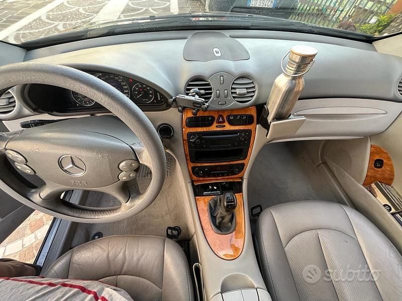 Usata Mercedes CLK240 170 CV (125 kW) 2002 Blu Coupé