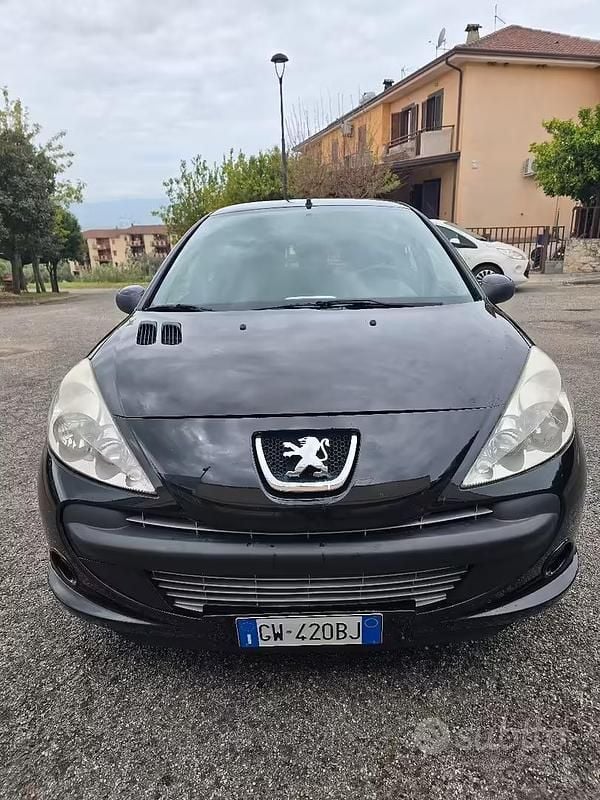 Gebraucht Peugeot 206+ 68 PS (50 kW) 2011 Kleinwagen