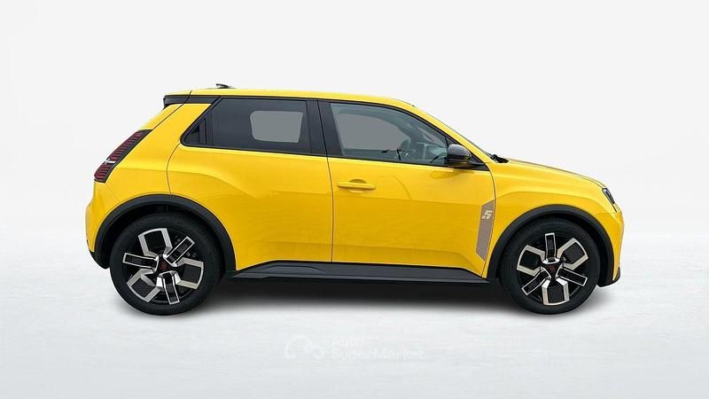 Nuova Renault 5 E-Tech Urban 89 kW (122 CV) 2026 Giallo Berlina