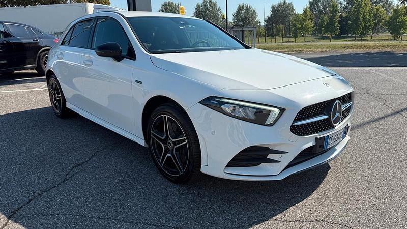 Usata Mercedes A250 Premium 160 CV (117 kW) 2020 Bianco Berlina