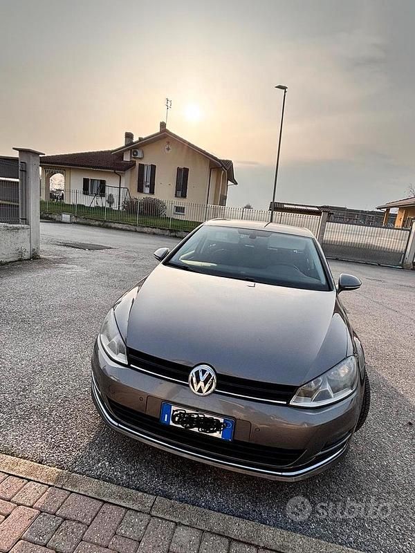 Usata VW Golf VII 110 CV (80 kW) 2013 Grigio Berlina