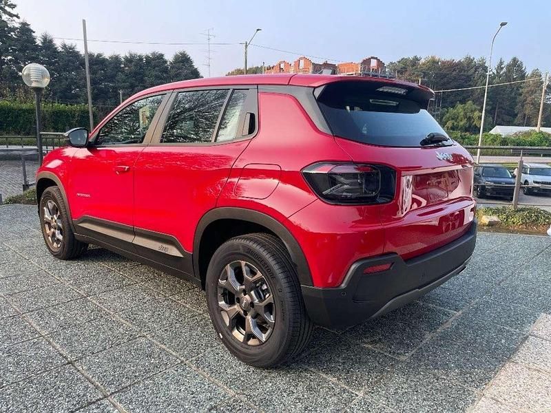 Nuova Jeep Avenger Longitude 110 CV (80 kW) 2025 Rosso SUV