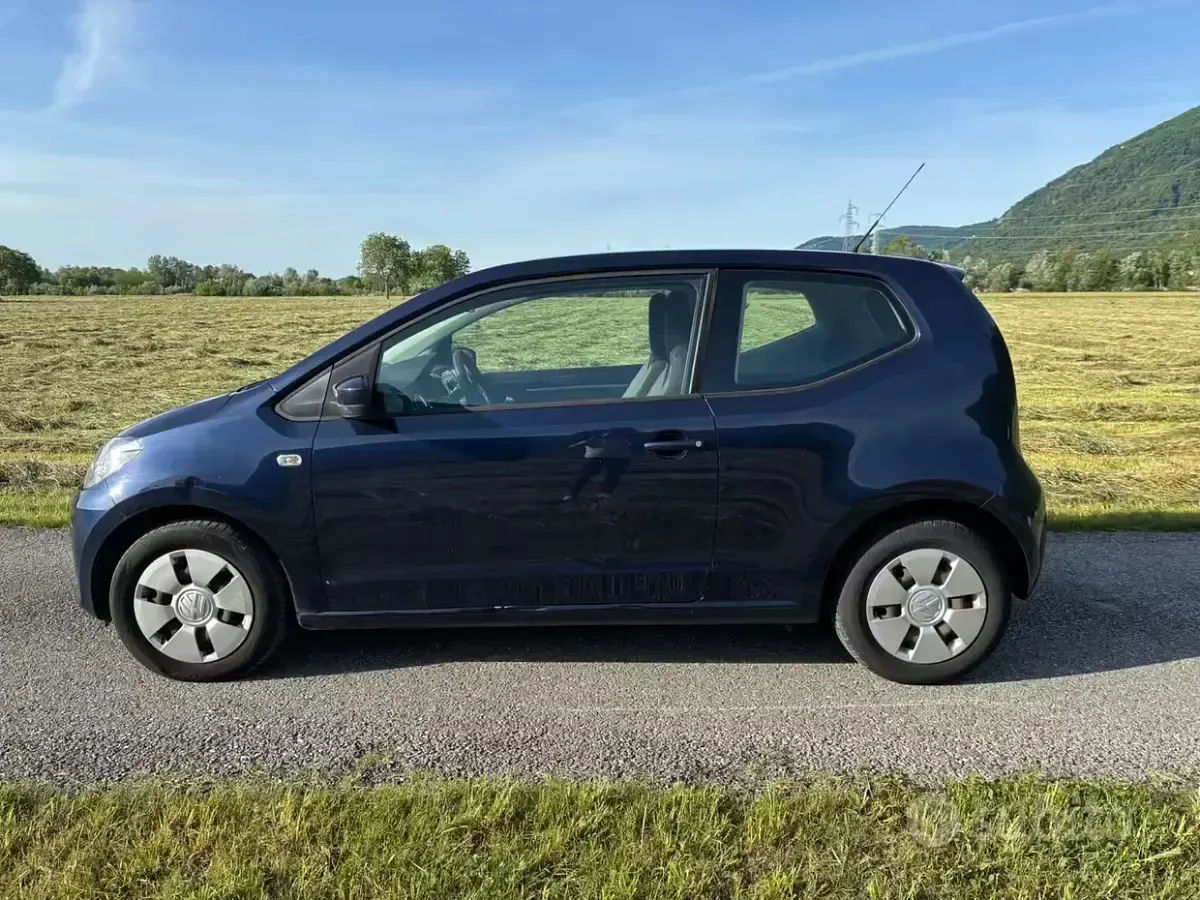 Usata VW up! 60 CV (44 kW) 2013 Blu Utilitaria