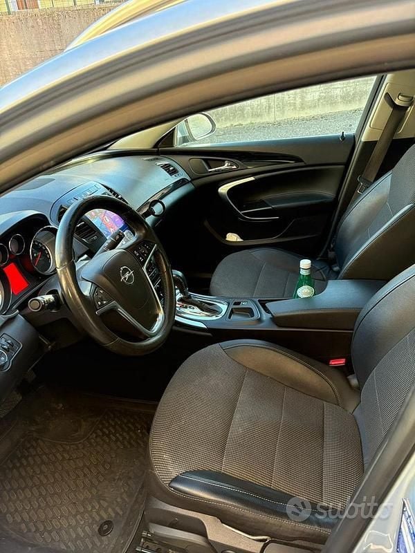 Usata Opel Insignia 160 CV (117 kW) 2013 Grigio Station wagon