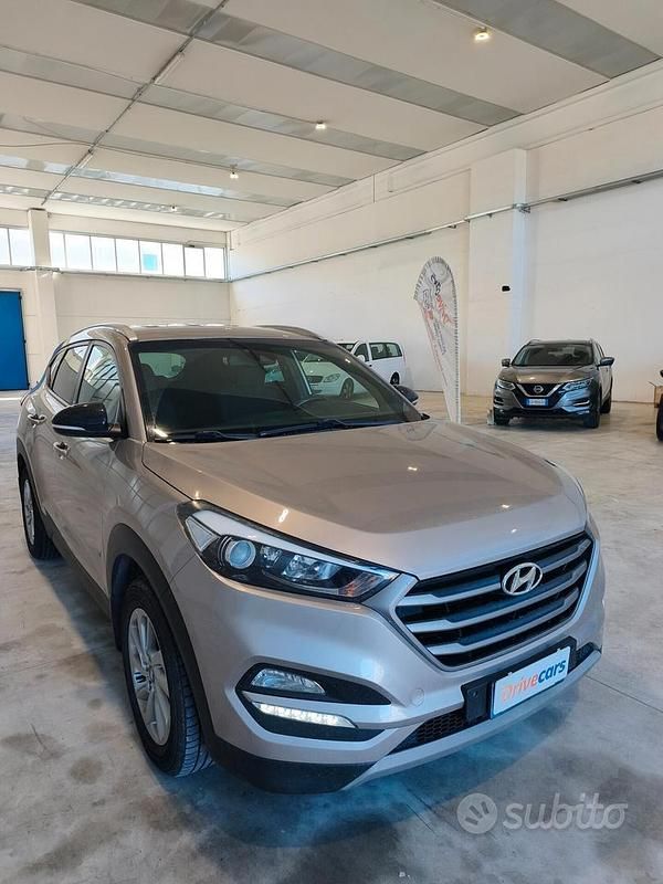 Usata Hyundai Tucson GO! 116 CV (85 kW) 2018 Beige SUV