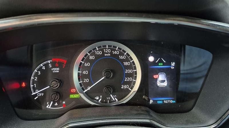 Usata Toyota Corolla Active 98 CV (72 kW) 2021 Nero Berlina