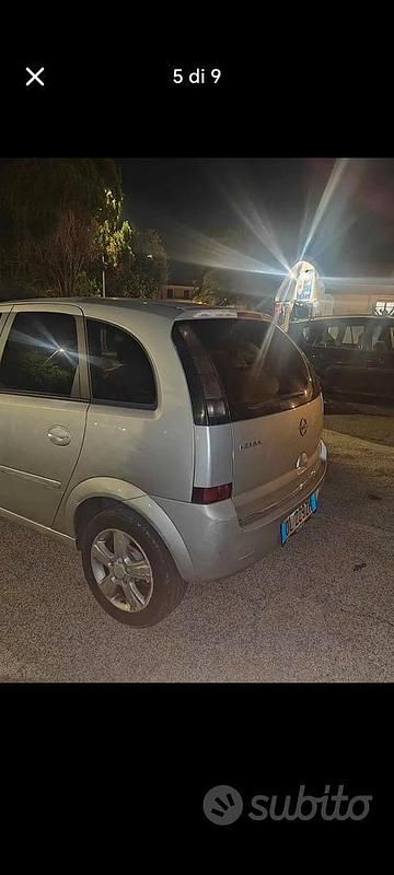 Usata Opel Meriva 110 CV (80 kW) 2007 Grigio Monovolume