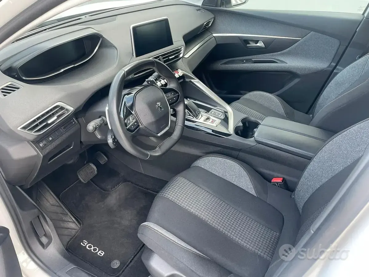 Occasion Peugeot 3008 131 PK (96 kW) 2022 Wit SUV