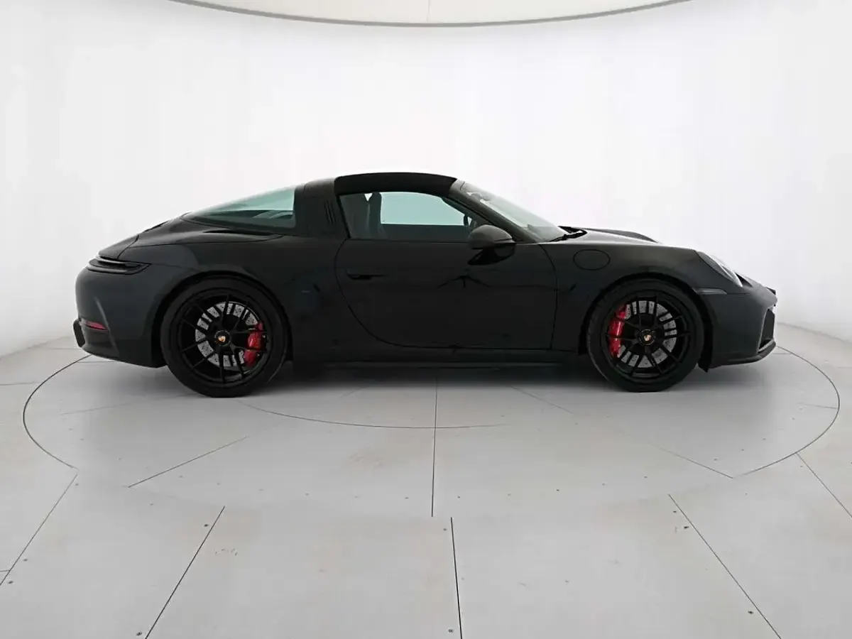 Usata Porsche 911 485 CV (356 kW) 2025 Nero Cabrio