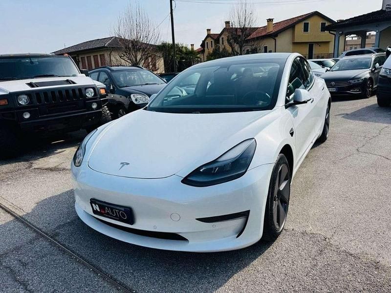 Usata Tesla Model 3 366 kW (498 CV) 2021 Bianco Berlina