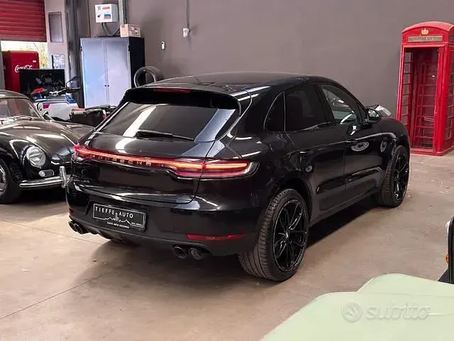 Usata Porsche Macan 245 CV (180 kW) 2019 Nero metallizzato SUV