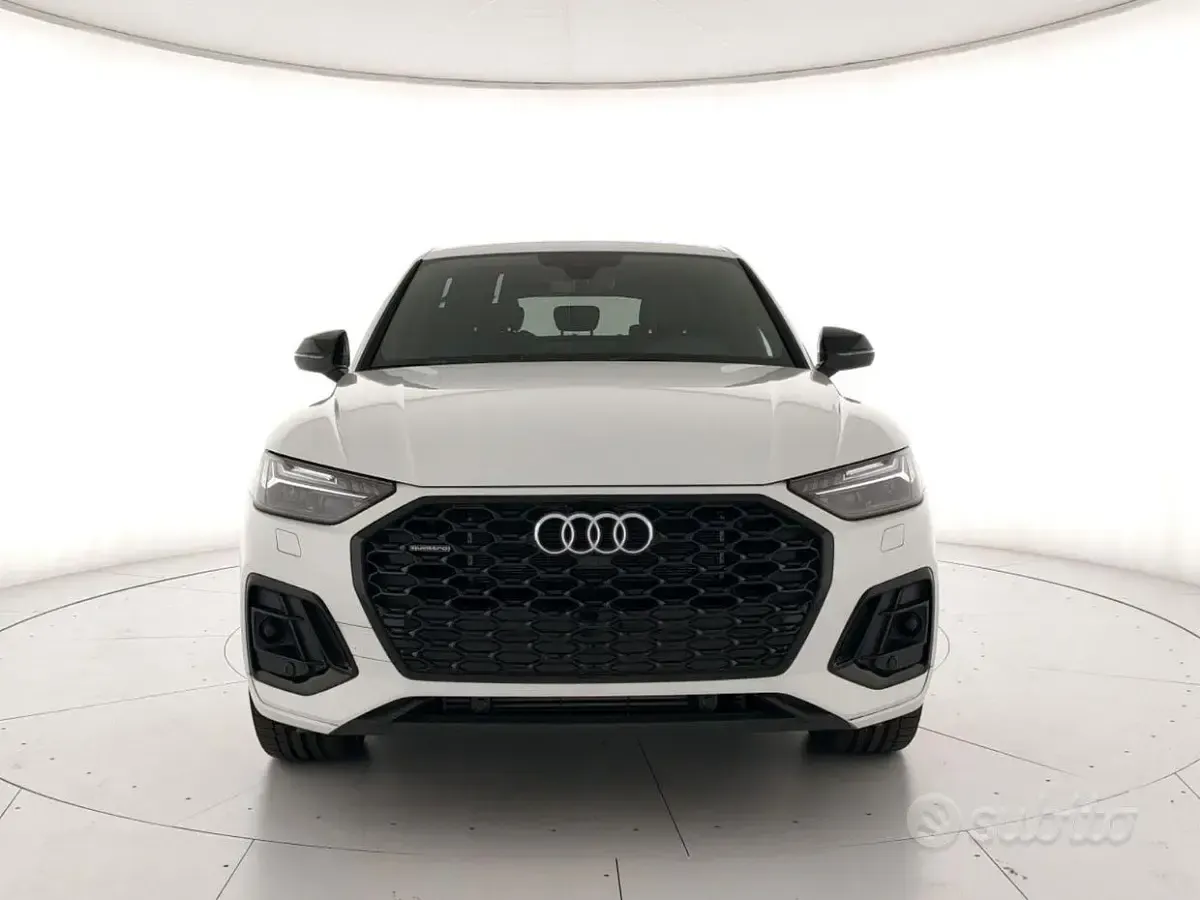 Nuova Audi Q5 Sportback Ambiente 265 CV (194 kW) 2025 Bianco SUV
