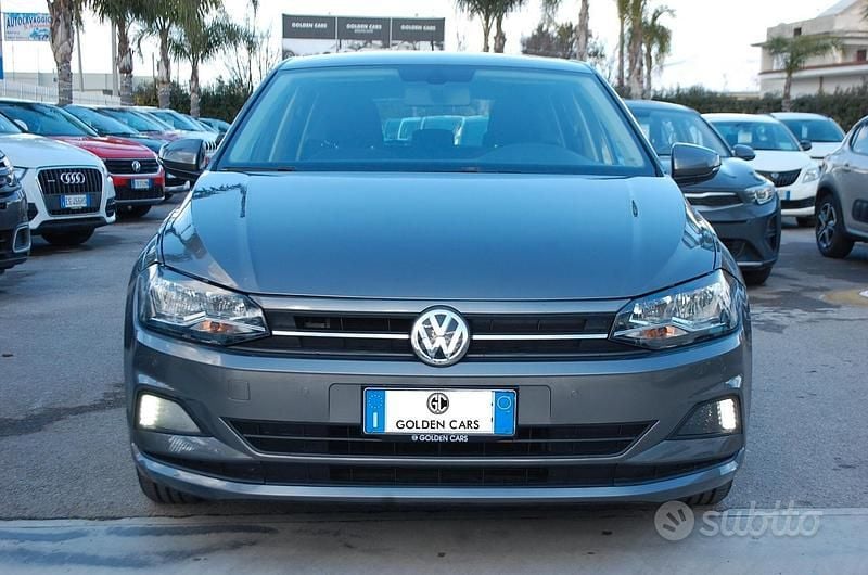 Usata VW Polo Comfortline 95 CV (69 kW) 2018 Grigio Utilitaria
