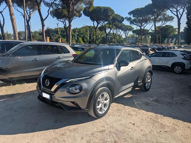 Grigio(met.) Usata 2022 Nissan Juke Acenta SUV | 16.500 € (Molto cara) - Immagine 1/4
