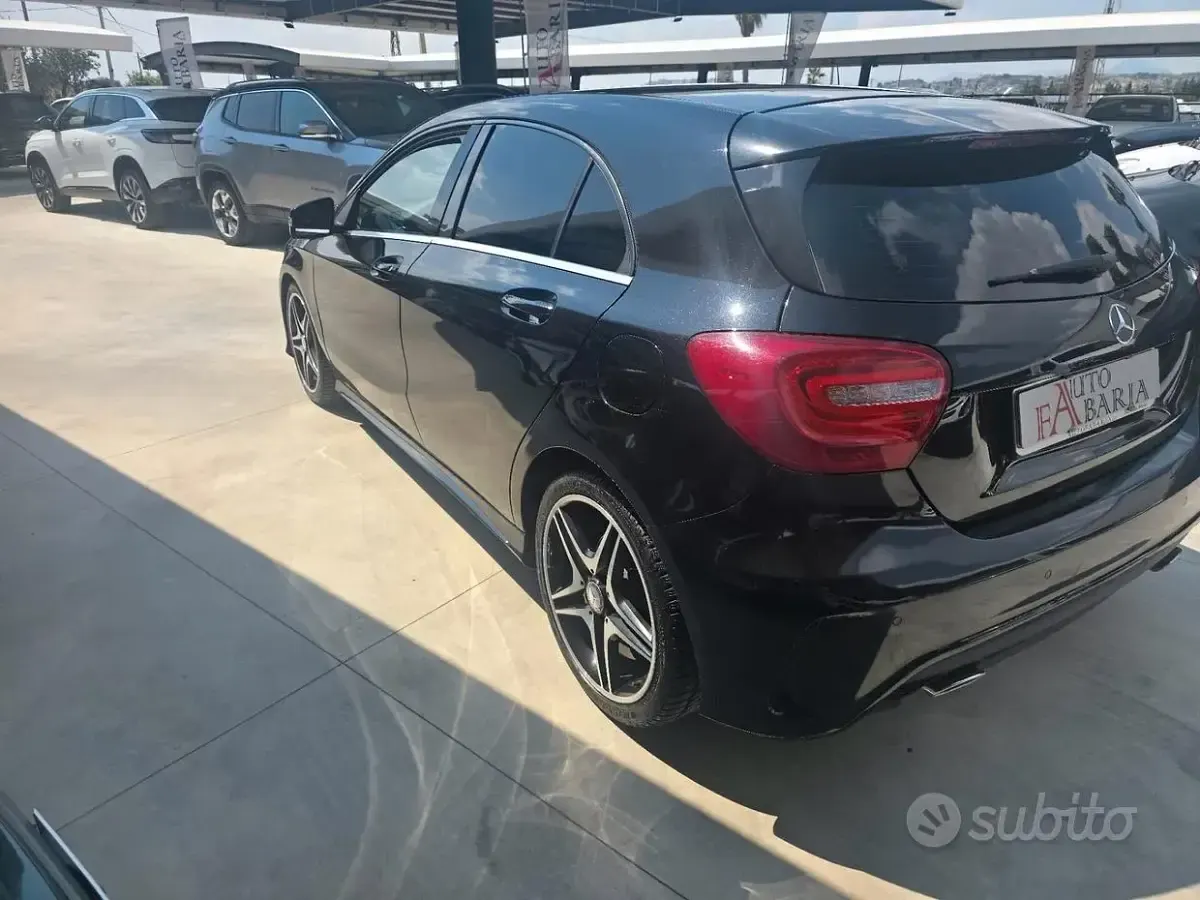 Usata Mercedes A200 Premium 136 CV (100 kW) 2014 Nero Utilitaria