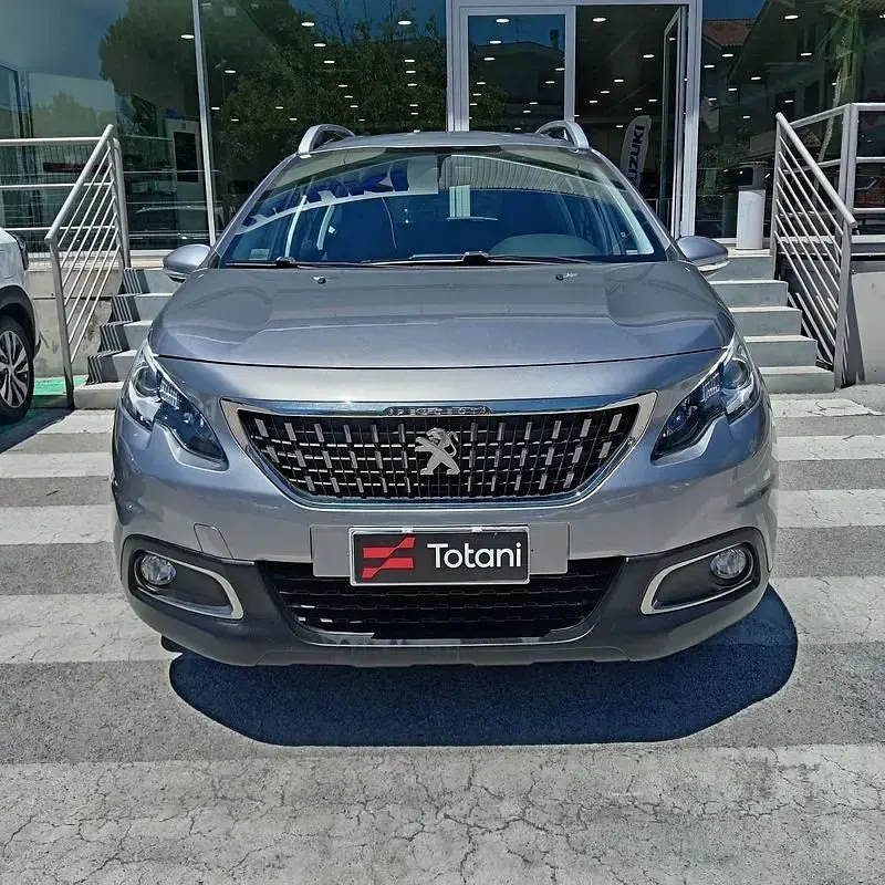 Usata Peugeot 2008 Allure 99 CV (72 kW) 2017 Grigio SUV