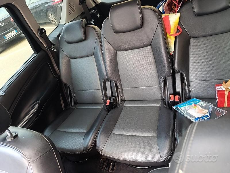 Usata Ford S-MAX S 140 CV (102 kW) 2009 Nero Monovolume