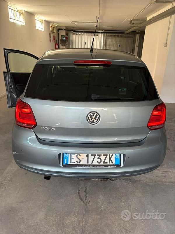 Usata VW Polo Comfortline 90 CV (66 kW) 2010 Grigio Utilitaria