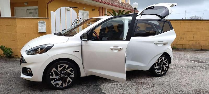 Usata Hyundai i10 N Line 101 CV (74 kW) 2020 Bianco Utilitaria