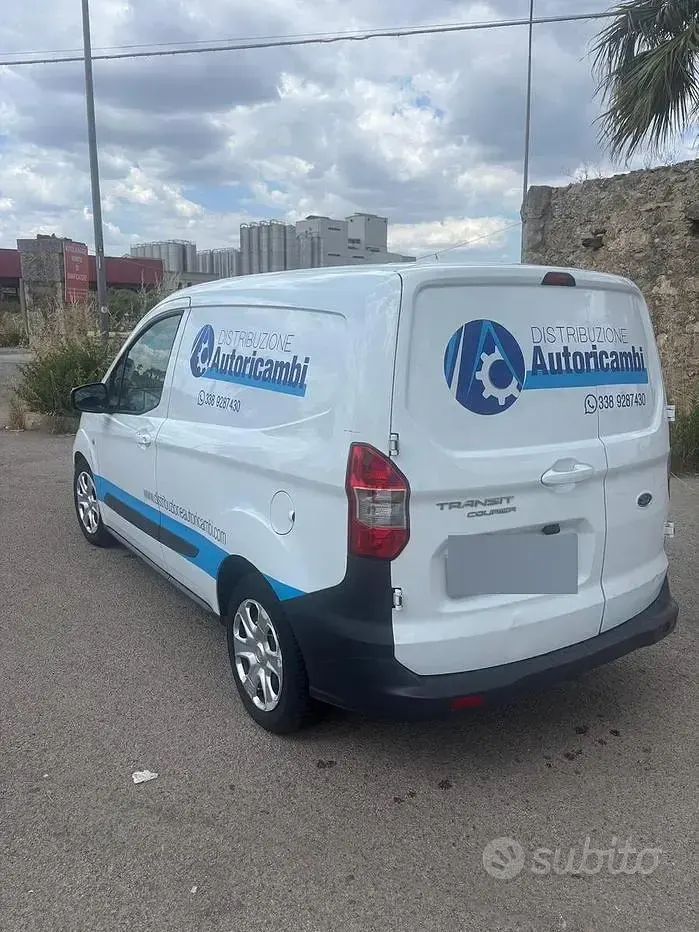 Usata Ford Transit 76 CV (55 kW) 2015 Station wagon