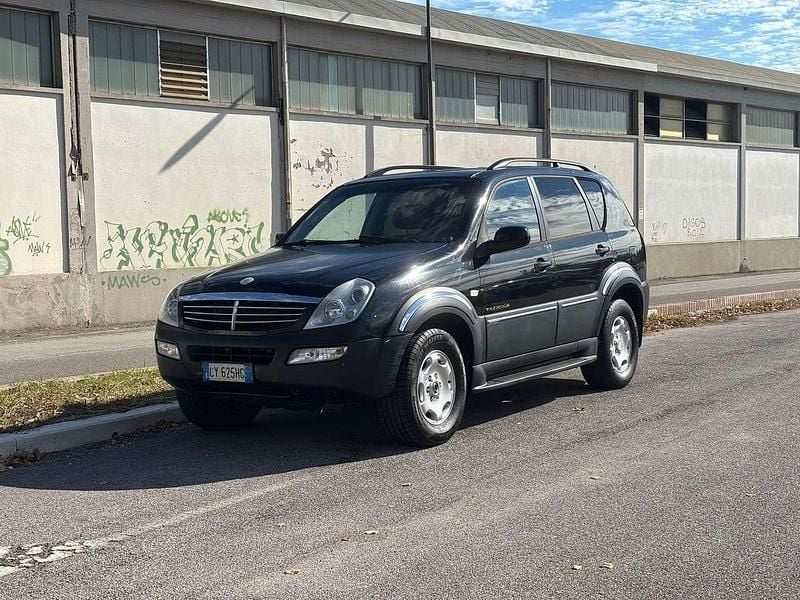 Usata Ssangyong (KGM) Rexton 165 CV (121 kW) 2005 Nero SUV