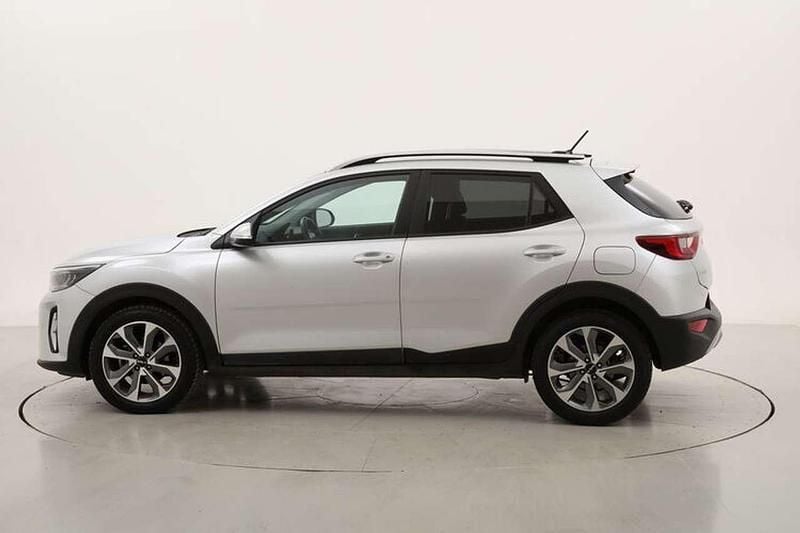 Usata Kia Stonic Style 120 CV (88 kW) 2023 Argento SUV