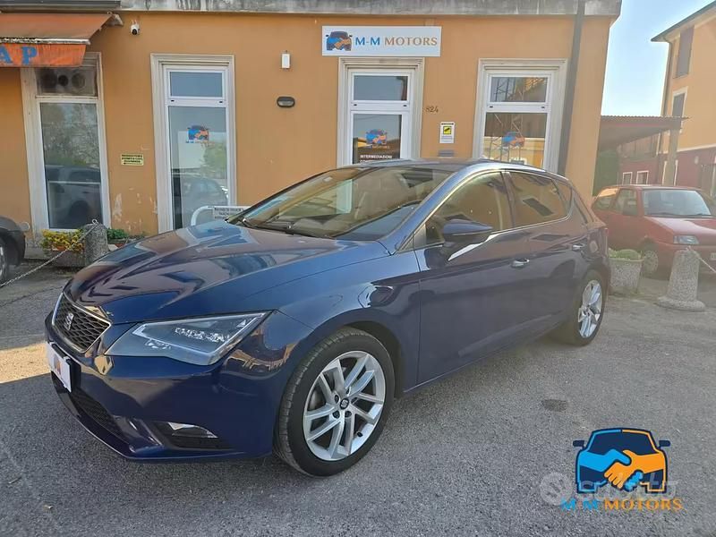 Usata Seat Leon Style 110 CV (80 kW) 2017 Blu Berlina