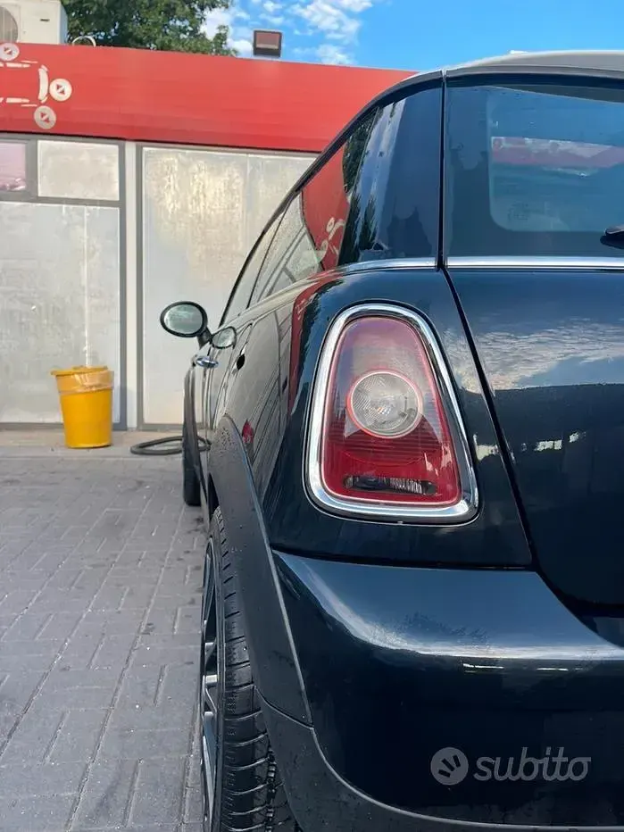 Usata Mini Cooper 120 CV (88 kW) 2009 Nero Utilitaria