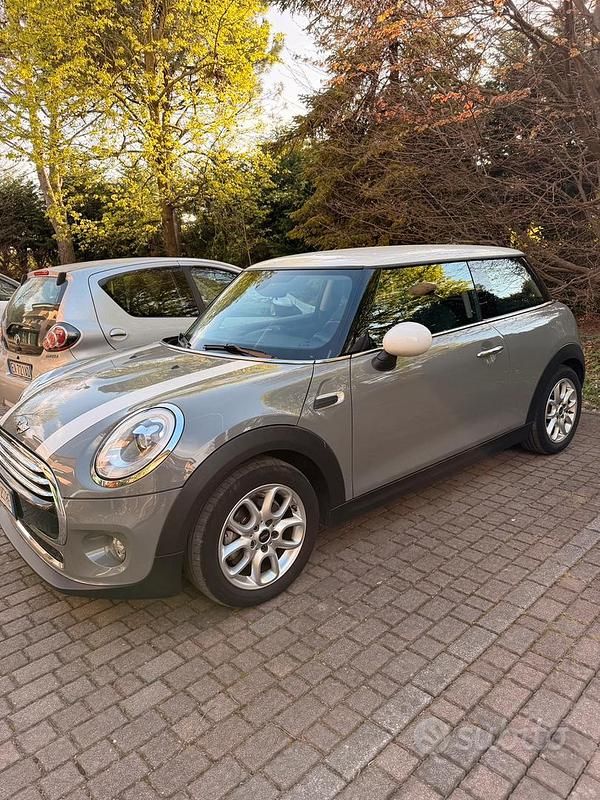 Usata Mini Cooper 116 CV (85 kW) 2016 Grigio Utilitaria