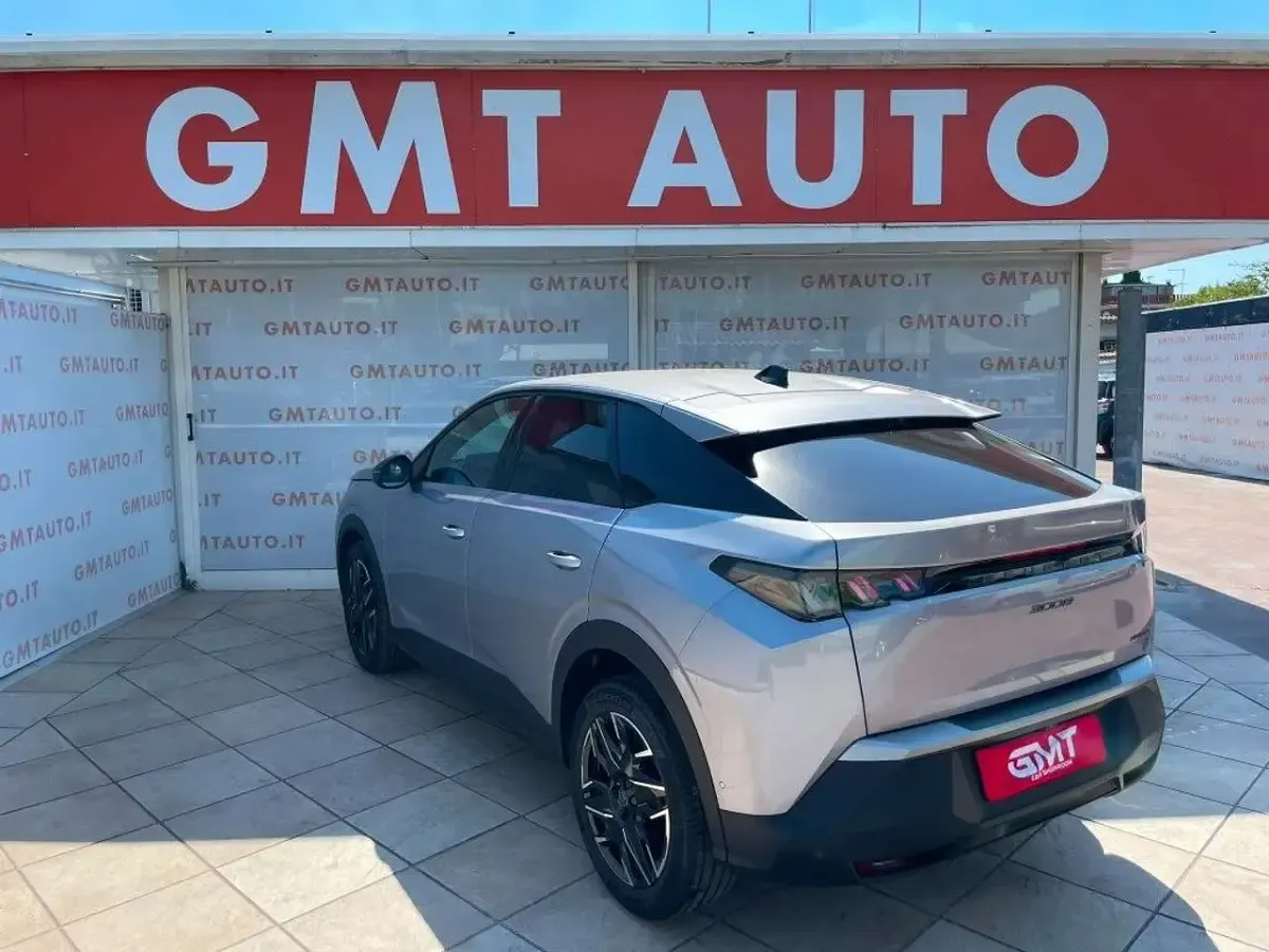Usata Peugeot 3008 145 CV (106 kW) 2025 Grigio scuro SUV