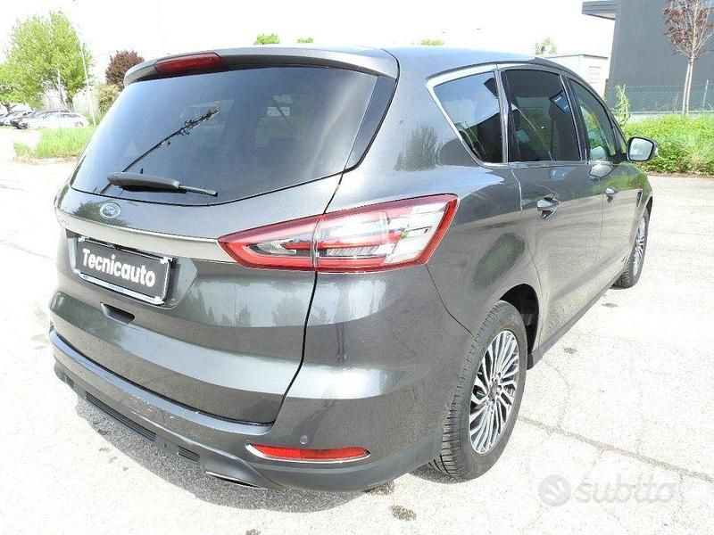 Usata Ford S-MAX Business Edition 190 CV (139 kW) 2019 Magnetic grey Monovolume