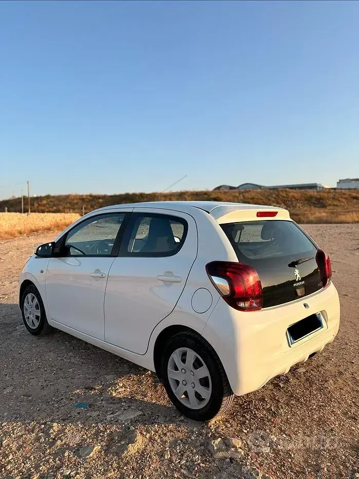 Usata Peugeot 108 69 CV (50 kW) 2015 Bianco Berlina