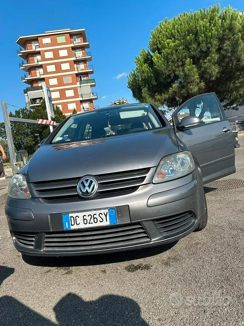 Usata VW Golf 102 CV (75 kW) 2006 Grigio Monovolume
