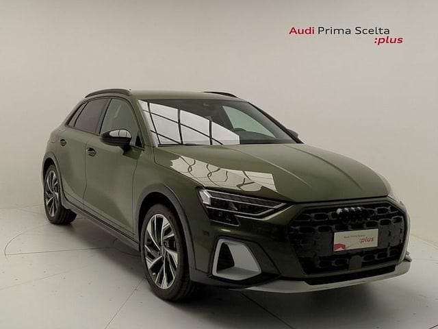 Nuova Audi A3 Business 204 CV (150 kW) 2025 Verde district metallizzato